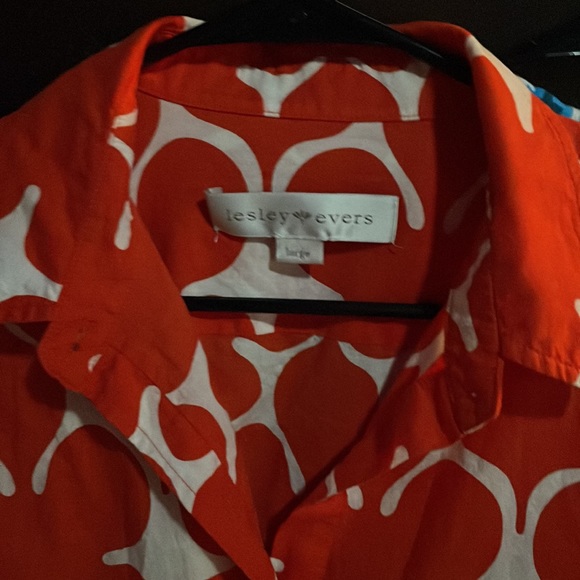 2 dress shirts - Picture 2 of 5